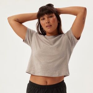 2/$20🍁gf collective | Recycled cotton cropped crew neck tee (S)